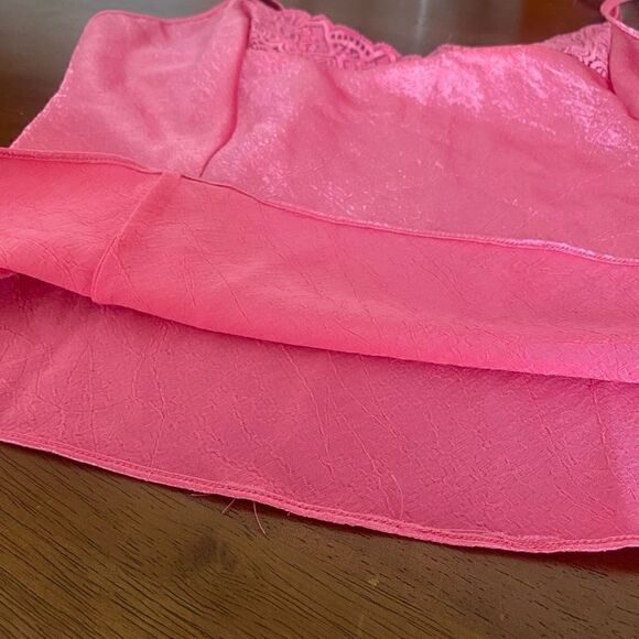 Vintage Victoria’s Secret Cami Crinkle Satin Pink Tank Top Gold Label Adjustable - Picture 9 of 11
